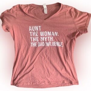 Pre Owned Women's District Very Important Tee Aunt The Women The Myth Sz Lg
